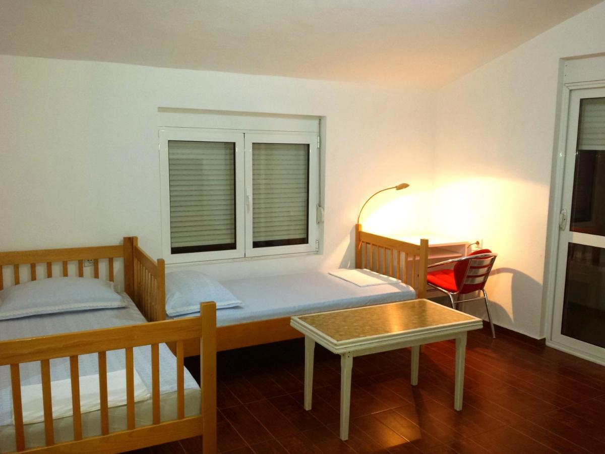 Hoxha Rooms Ulcinj Exterior photo